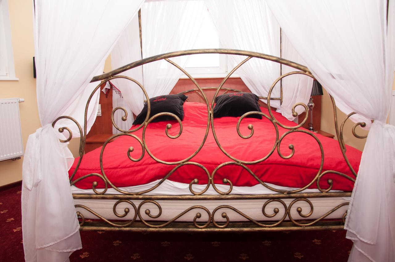 Hotel Kalchem Brzozie Экстерьер фото